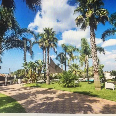 Jolie Villa *
